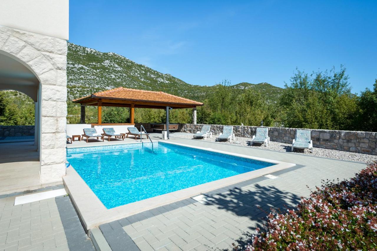 Villa Salvia Zagvozd Exterior photo