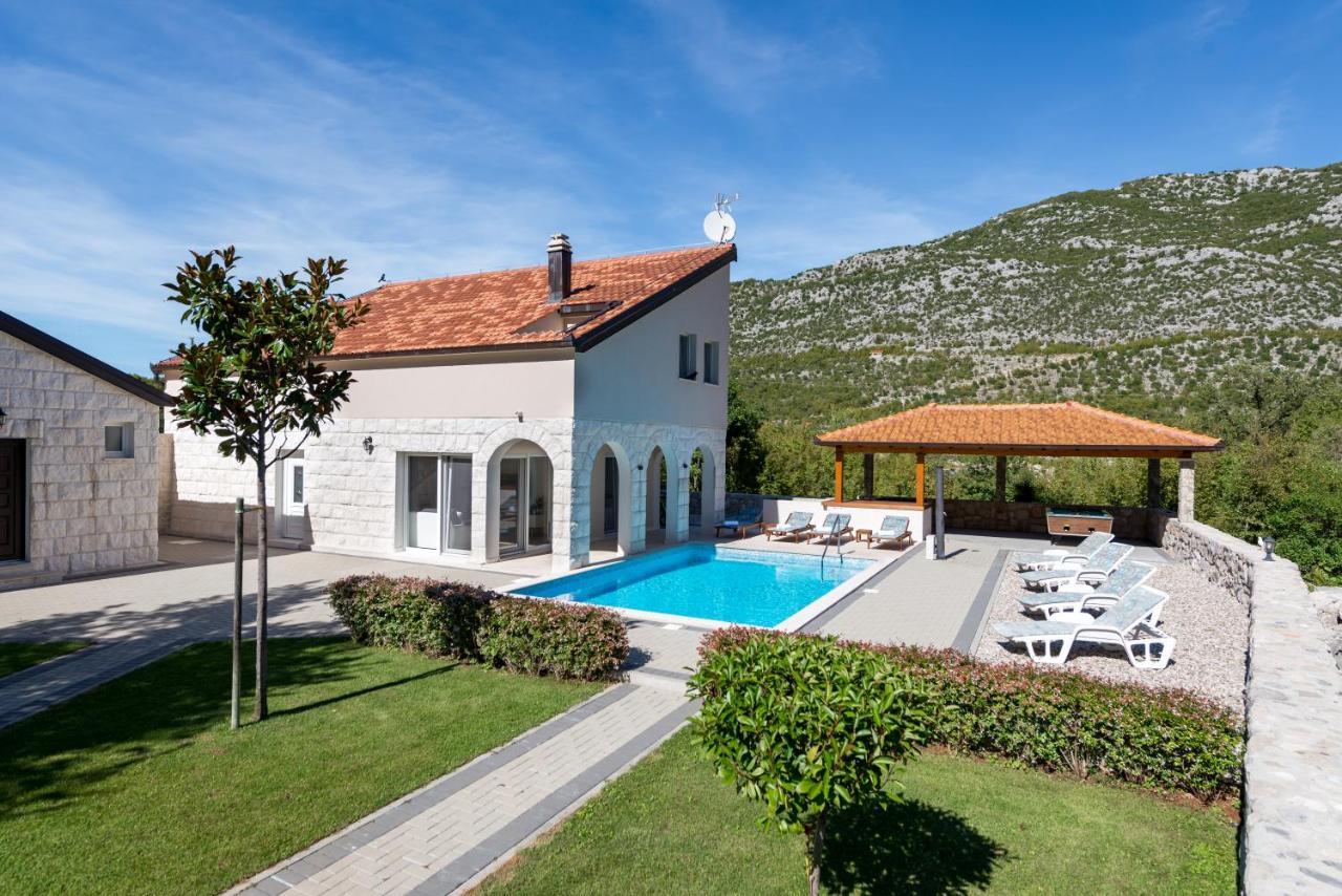 Villa Salvia Zagvozd Exterior photo